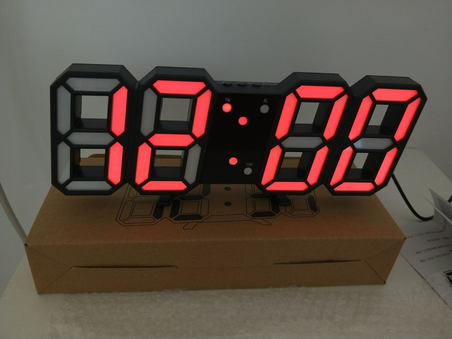 3D Luminous LED Digital Clock, Simple And Versatile At Home